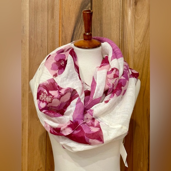 Halogen Accessories - NWT Halogen - Cream/Purple Sheer Abstract Floral Print Infinity Scarf, Nordstrom